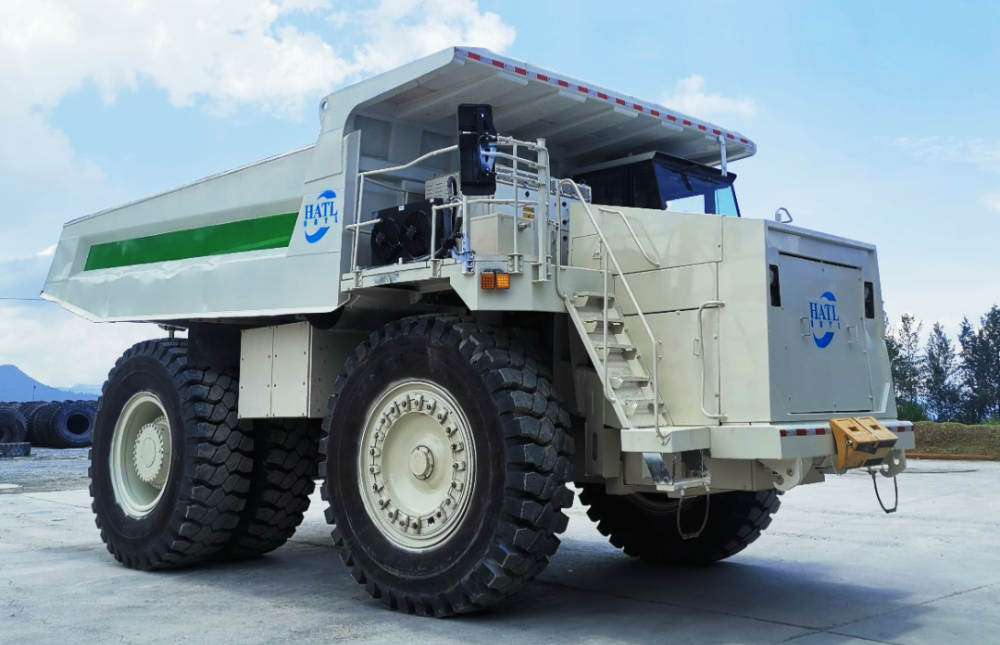 1730033684874255.png 首台纯电再制造矿卡HAT-R100E_副本.png